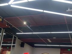 -英派斯健身旗舰店(海信国际中心馆)