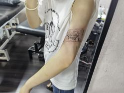 -越域刺青