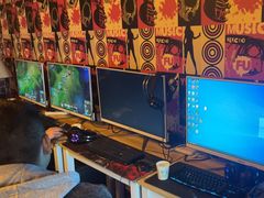 -玩坞轰趴馆·户外团建聚会主题生日派对馆(世豪广场店)