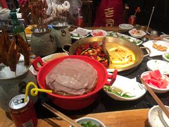 -潮火锅·麻辣牛肉火锅(观音桥方圆·LIVE店)