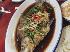 -芦茨金富饭庄·25年老字号·专做稻草鸡