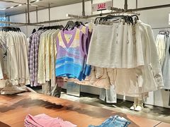 -URBAN REVIVO(济南世茂广场店)
