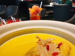 -领鲜天下·焗海鲜·花胶鸡(天目里店)