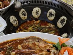 -丹水桥地锅鱼·翘嘴鲌·地方特色全鱼宴(丹江口大坝店)