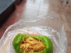 蛋黄肉松青团-沈大成(南京东路店)
