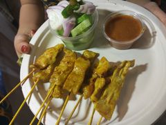 -席娜卡琳火车铁道夜市