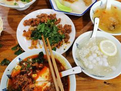 蒸牛肉蒸肥肠-豆相识•九九豆腐脑(牛咡桥店)