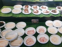 -雍容荟帝王蟹活龙虾展台自助(IFS黑金店)