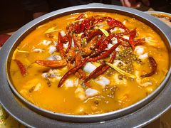 -山城外·非遗酸菜鱼(蜀都万达店)