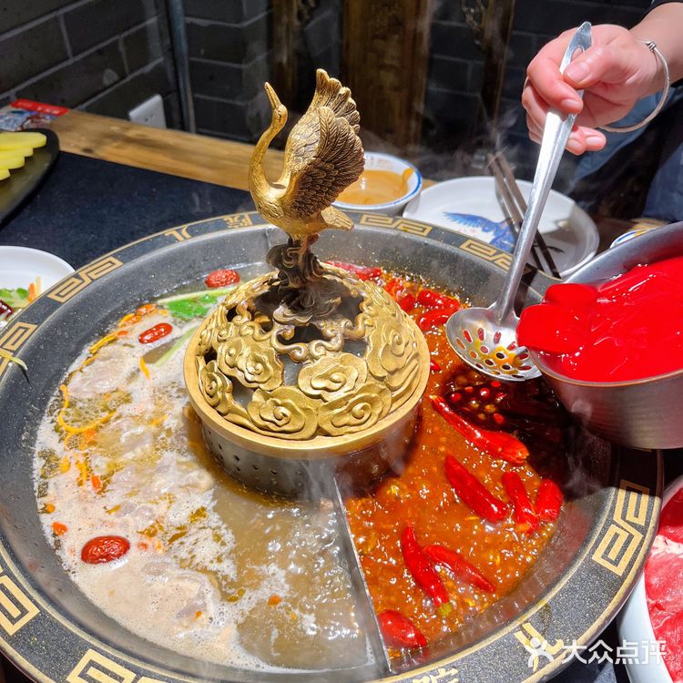 北京探店|能随便偶遇爱豆的网红火锅店