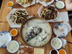 -美顺香食府鱼头老店(雪野湖店)