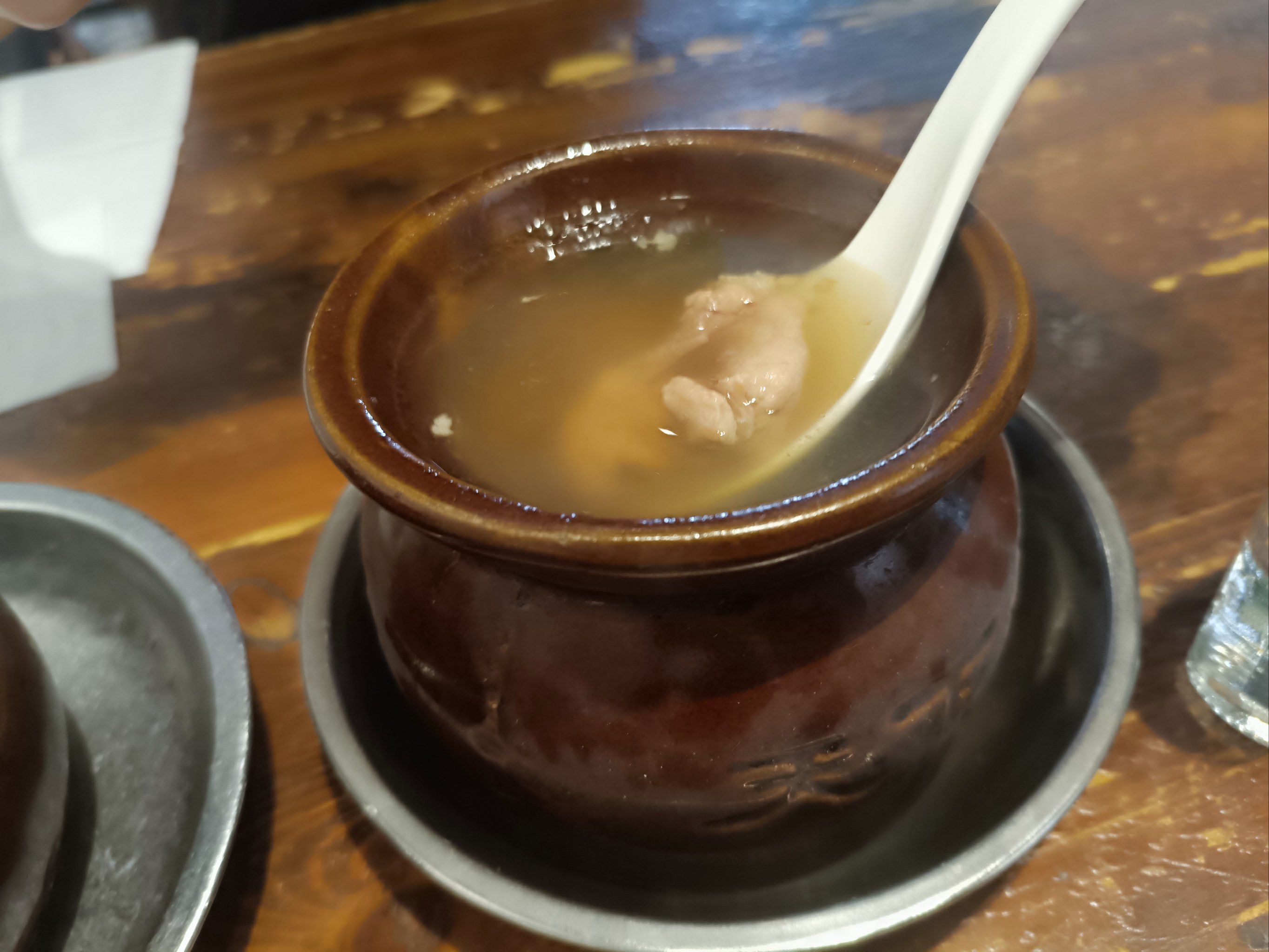 生意特别好 推荐汤 猪肚汤特别美味,猪肚量大汤鲜味美