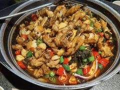 青椒紫苏味-蛙小侠·沸腾砂锅(南山欢乐颂店)
