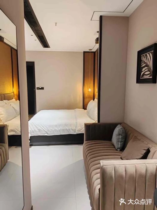 万泊酒店(长沙五一广场国金中心店)图片