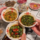 终于吃到闺蜜推荐的这家店铺，简直不要太棒了