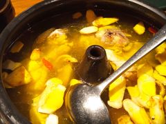 云海肴汽锅鸡-云海肴·汽锅鸡·云南代表菜(天山百盛优客店)