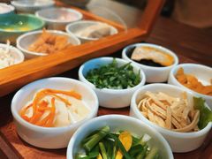 -良米山·云南野生菌过桥米线(上海首店)