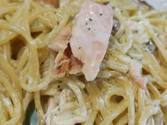 炒三文鱼通心粉-彼德西餐厅(凯德广场新南店)