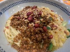 -呼啦面馆·头牌豌杂面(爱琴海店)