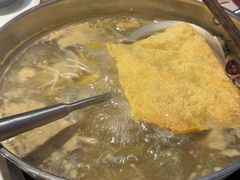 -乡土黄·鲜牛肉火锅·小龙虾(兴业街店)