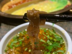 -小天鹅火锅·一线江景洪鼎旗舰店(洪崖洞店)
