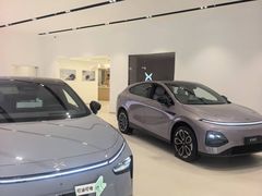 -小鹏汽车上海吴中路销售服务中心