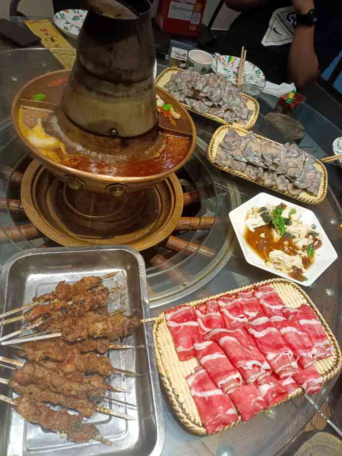 领头羊-"朋友聚会去的 据说肉很不错 可以涮火锅 ."-大众点评移动版