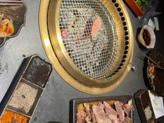 -铭牛烧肉·和牛海鲜自助(高新月牙湖店)