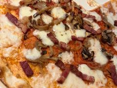-JINNS锦时 steak&pizza(浸信会礼拜堂旧址店)