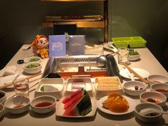 -海底捞火锅鲜切牛肉主题店(长寿路店)
