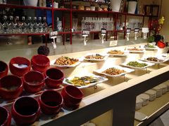 自助取餐区-蒙肥羊·酸汤潮牛·鲜牛肉火锅烤肉自助(岗顶店)