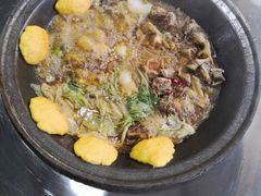 -粘豆包柴火铁锅炖