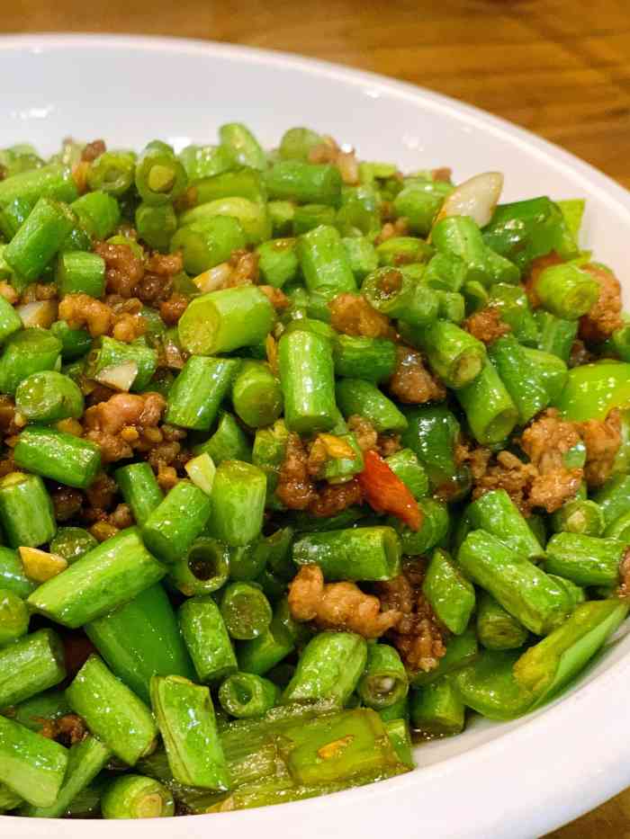 土憨巴农家私房菜(鲁磨路店)