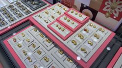 -周生生Chow Sang Sang(新世界店)