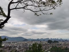 -叠彩山景区