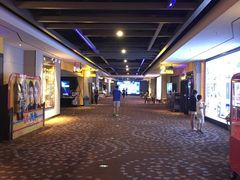 等候区-万达影城(湛江万达广场IMAX店)