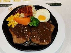 -汤姆家的牛排意面披萨(融创茂店)