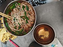 -正宗杨记普洱酸醋米线(总店)