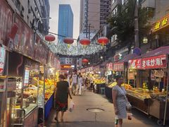 -正宁路小吃夜市