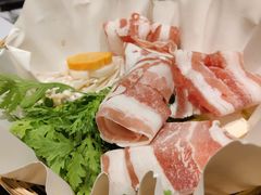 -枝魯枝魯自助料理