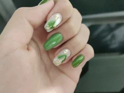 -缪斯美甲美睫