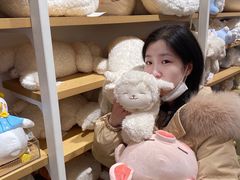 -名创优品(山东青岛华润万象城店)