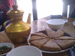 青稞饼-银同牦牛肉火锅