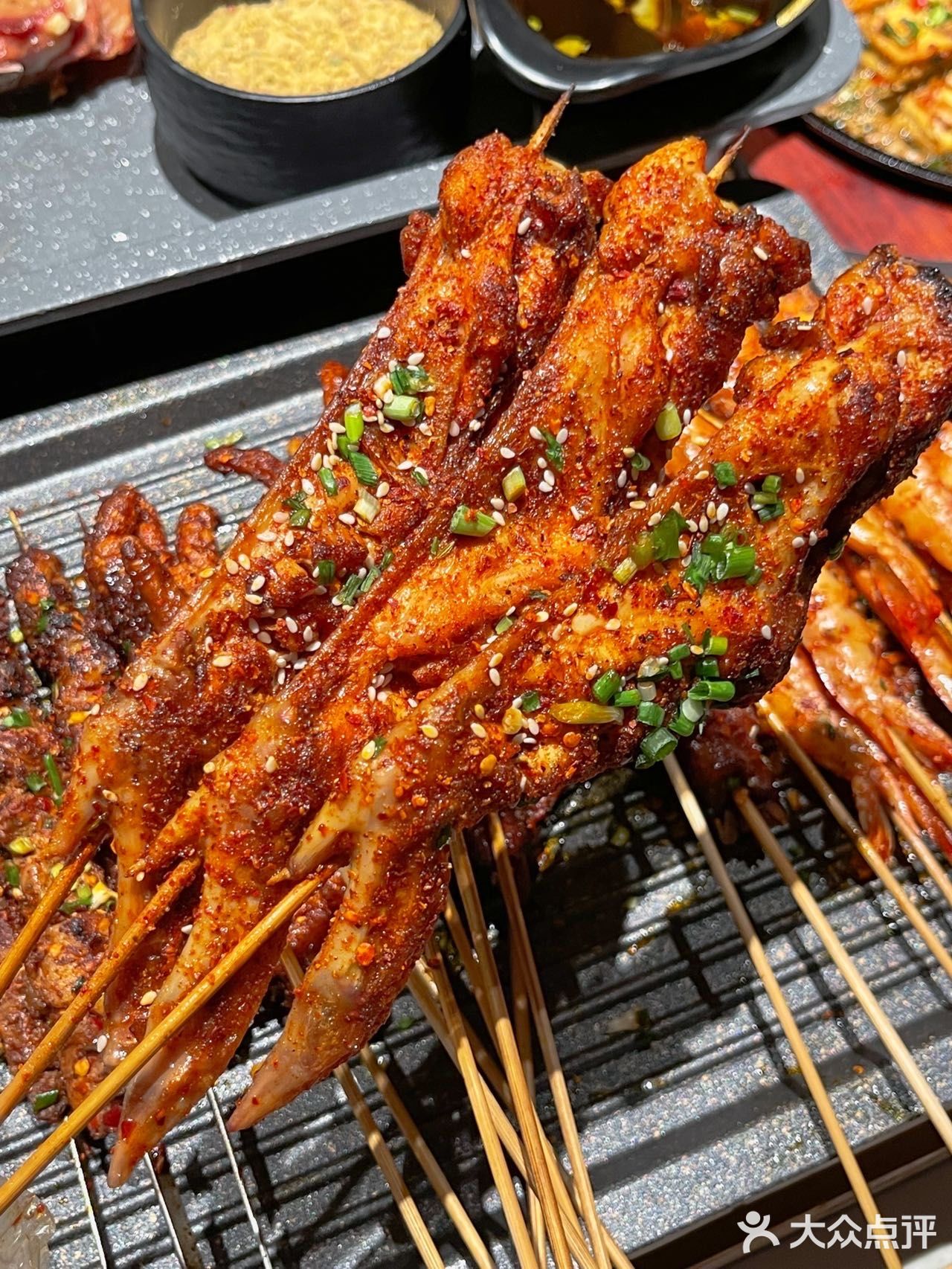 朋友诚不欺我！！这家烧烤店好吃到爆哭[流泪]