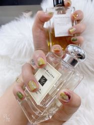 -首珥假日美睫美甲