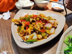 火爆脆肠-肖四女乐山跷脚牛肉(世博源店)