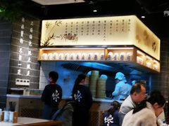 -馋三尺蟹粉小笼(人民广场店)