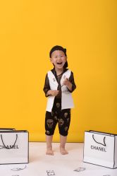 -爱你宝贝儿童摄影馆(朝霞东路店)