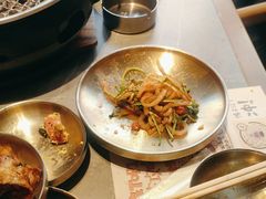-草家酱蟹炭火烤肉店(珲春南路一店)