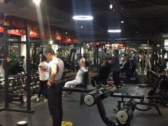 -格易美游泳馆健身房(新昆仑店)